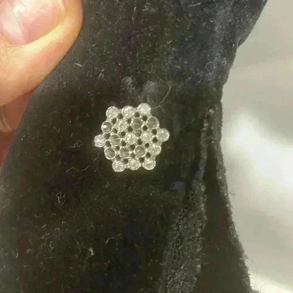 Vintage velvet old navy black blazer size medium with snowflake buttons - Picture 4 of 6